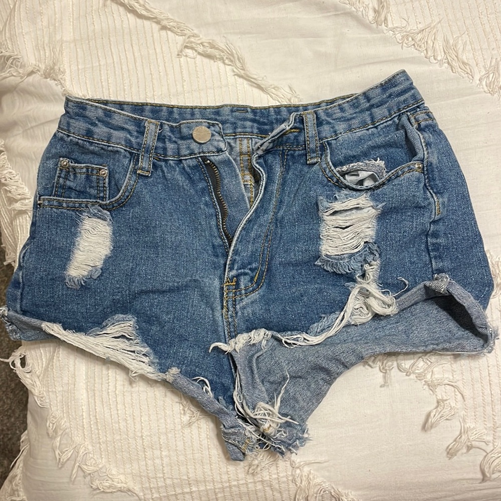 BOOTY SHORTS